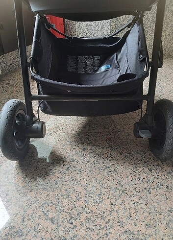 Diğer Beden Joie bebek arabası