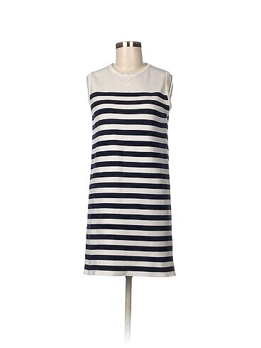 Zara Kısa Elbise %70 İndirimli.