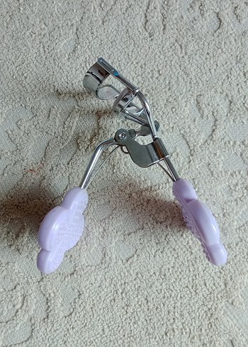 Diğer Mor Pastel Kirpik Kıvırıcı Çiçek Detaylı