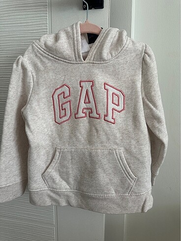 Gap Gap sweatshirt