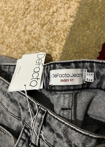 Sıfır etiketli defacto jean - Görsel 3