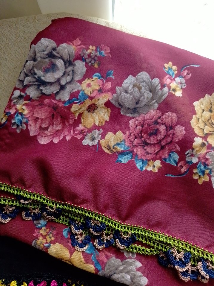 Çiçek Desenli Fırfırlı Bohem Kadın eşarp - Görsel 3