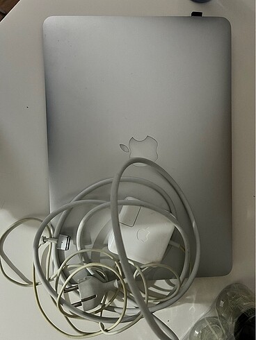 Apple Macbook Air 13? 128 gb