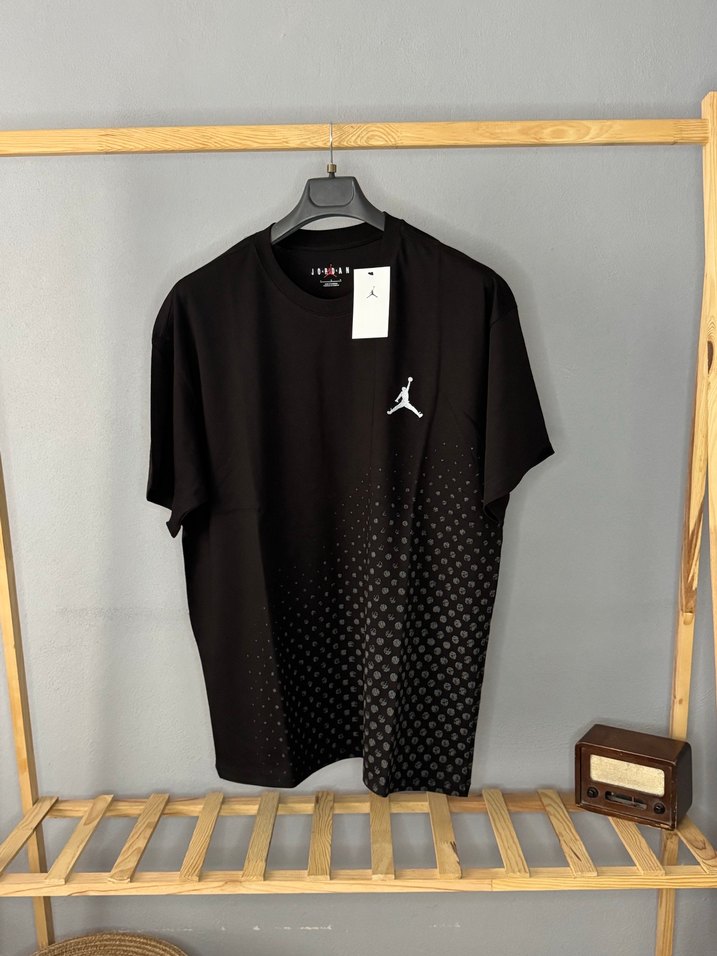 Siyah Baskılı Erkek Tişört - Görsel 2