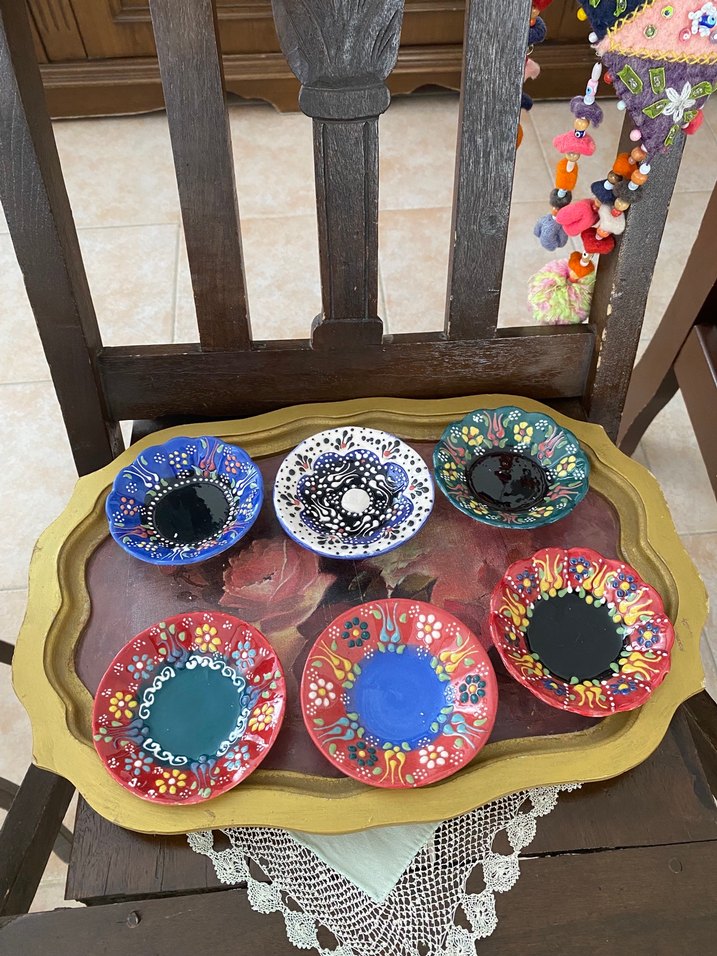 El yapımı güzelliği ile altılı çini çay seti - Görsel 3