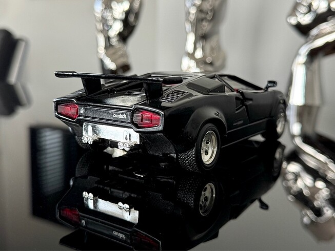  Beden Renk LAMBORGHINI COUNTACH 1/24