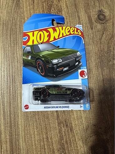 Nissan skyline rs (kdr30)