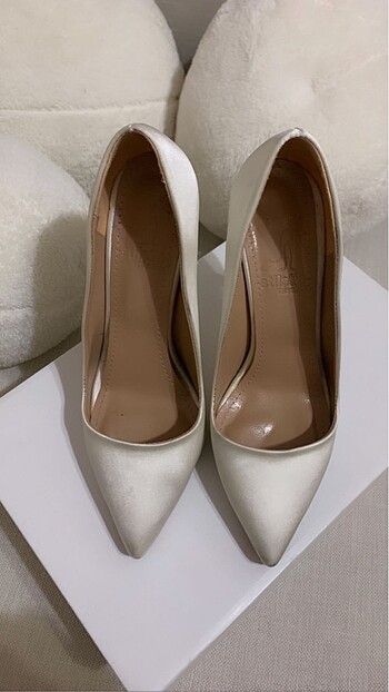 35,5 Beden Beyaz Stiletto