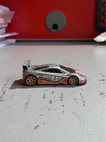  Beden gri Renk Hotwheels