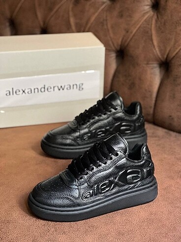 Alexander wang