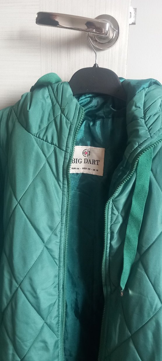 Yeşil Kapitone Kadın Ceket boy 89cm
iki göğüs en 65 cm - Görsel 3