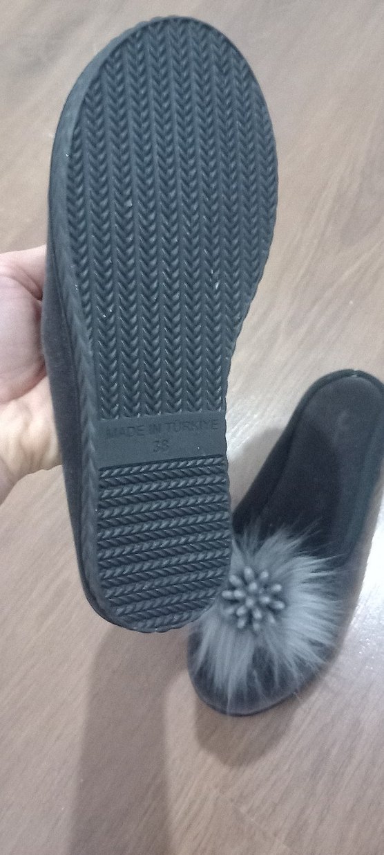 38 numara ev terligi Gri Kürklü Kadın Dolgu Topuk Terlik - Görsel 3