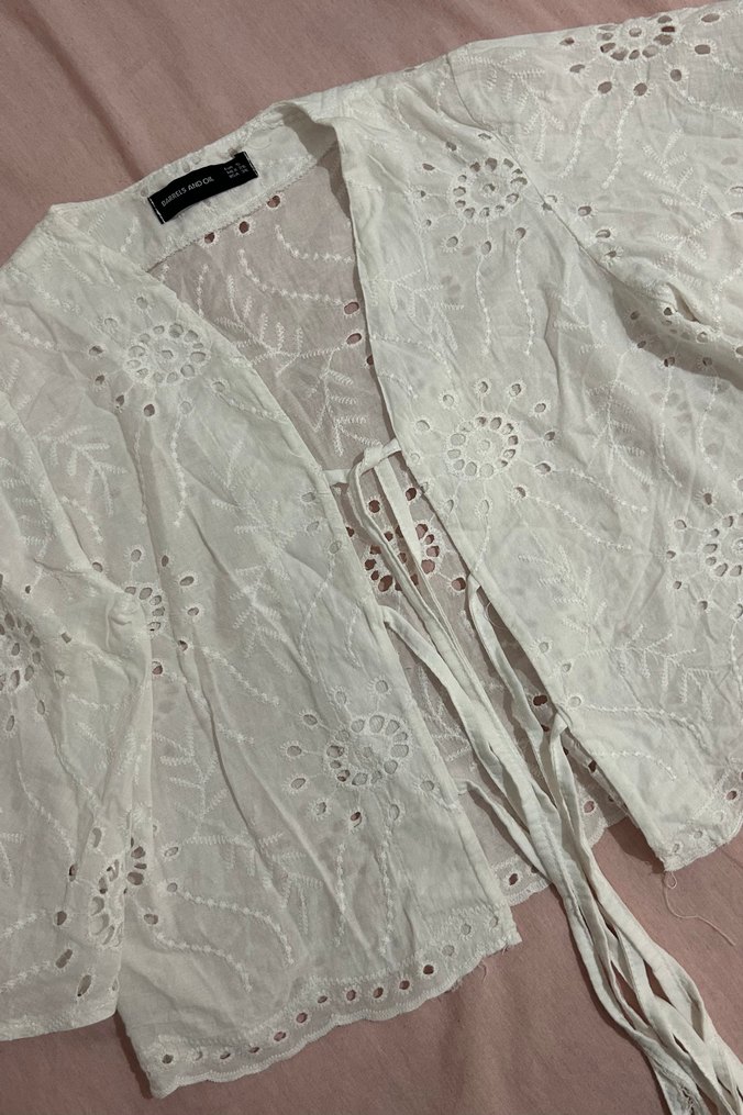 Dantel Detaylı Bohem V Yaka Gömlek - Görsel 2