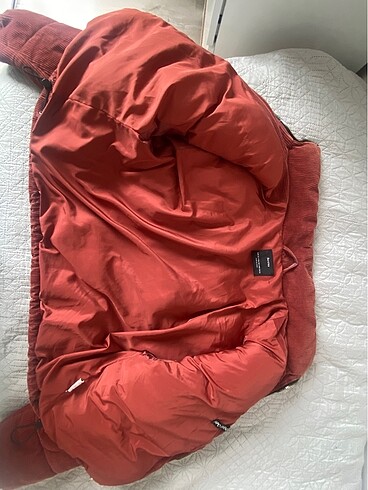 xs Beden Bershka Şişme Mont