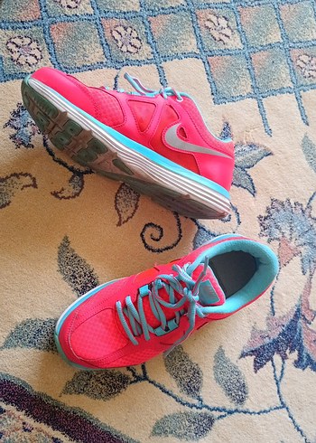 Nike Renkli Kadın Spor Ayakkabı Bağcıklı orjinal
