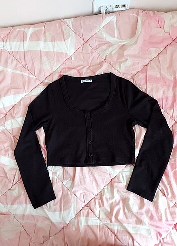 Kadin dugmeli crop hırka