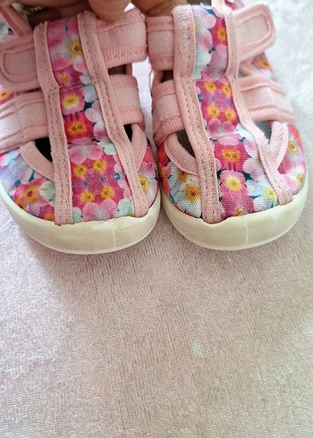 Kız Çocuk Pembe Sanbe Ortapedik 22 numara Cırt Cırtlı Sandalet - Görsel 5