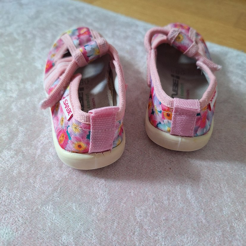 Kız Çocuk Pembe Sanbe Ortapedik 22 numara Cırt Cırtlı Sandalet - Görsel 2