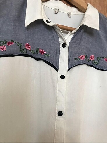 Pull and Bear Pull and Bear Nakışlı Gömlek