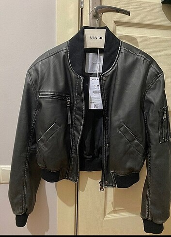 m Beden Bershka deri bomber ceket 