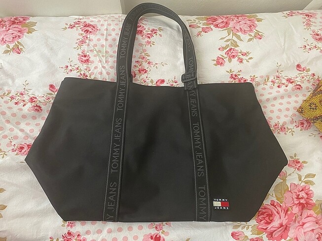 Tommy Hilfiger Omuz Çantası Büyük