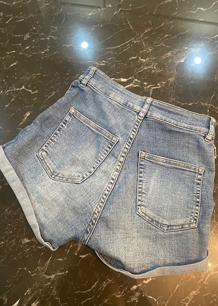 Hm şort - Görsel 2