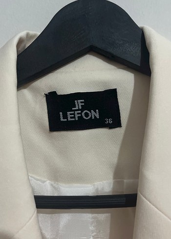 Düğmeli Beyaz Kadın Blazer Ceket - Görsel 2