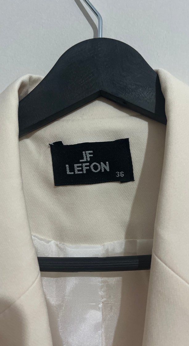 Düğmeli Beyaz Kadın Blazer Ceket - Görsel 2