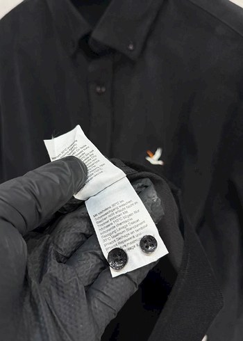 Siyah Düğmeli Erkek Uzun Kollu Gömlek - Görsel 3