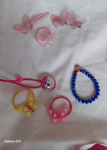 Renkli Desenli Çocuk Saç Tokaları ve Kurdeleler - Görsel 4