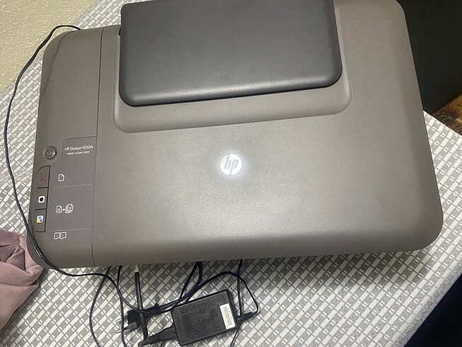  Beden HP deskjet 1050A yazıcı