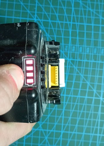 Makita 18V 5.0Ah Lityum İyon Batarya - Görsel 3