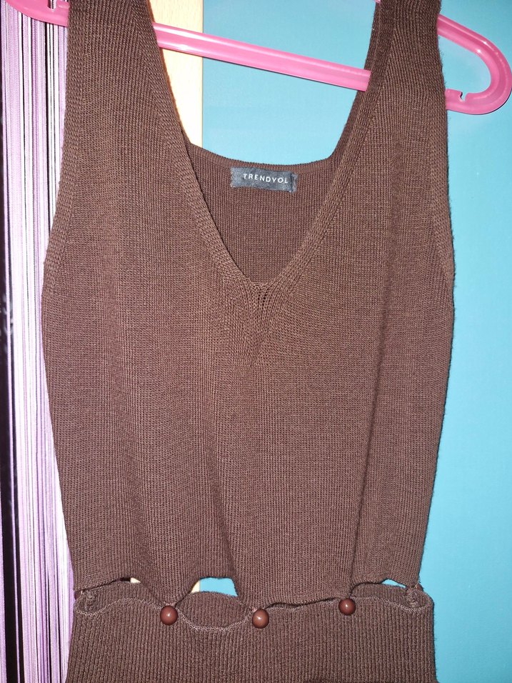 Kahverengi Düğme Detaylı Alt Üst Triko Takım - Görsel 4