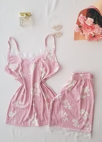 Sakura şort takımı 