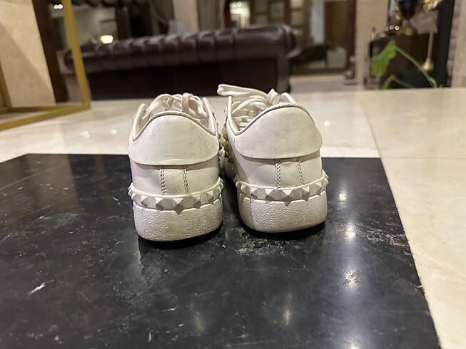 37 Beden beyaz Renk Valentino Garavani kadın ayakkabısı (lekeler ıslak mendille çıka
