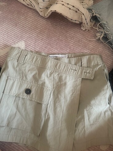 38 Beden haki Renk Bershka şort etek