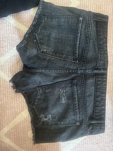 34 Beden Mango mini kalçadan kot şort