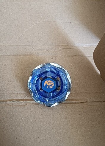 2 Beyblade+ 2 atıcı