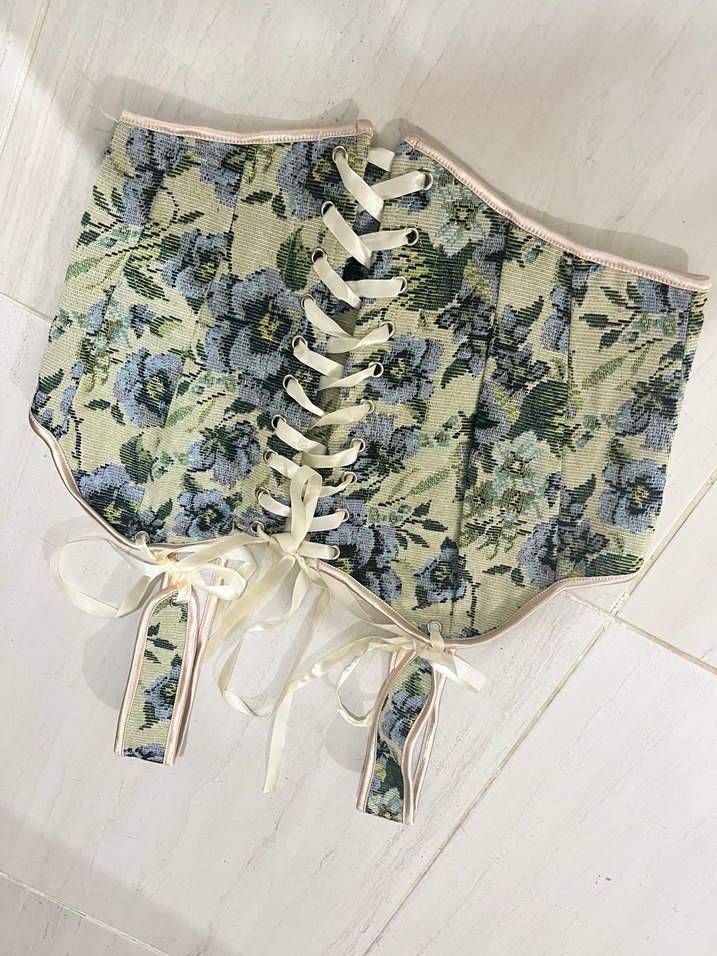 Özel tasarım büstiyer - Görsel 4