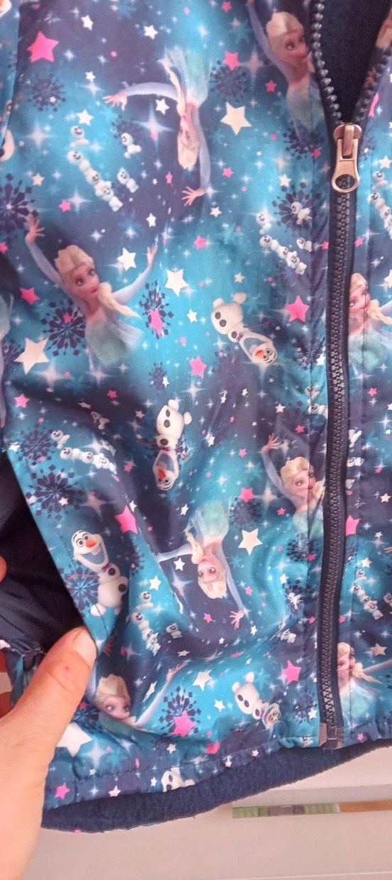 Elsa Frozen Kız Çocuk Yağmurluk 3-4 Yaş - Görsel 3