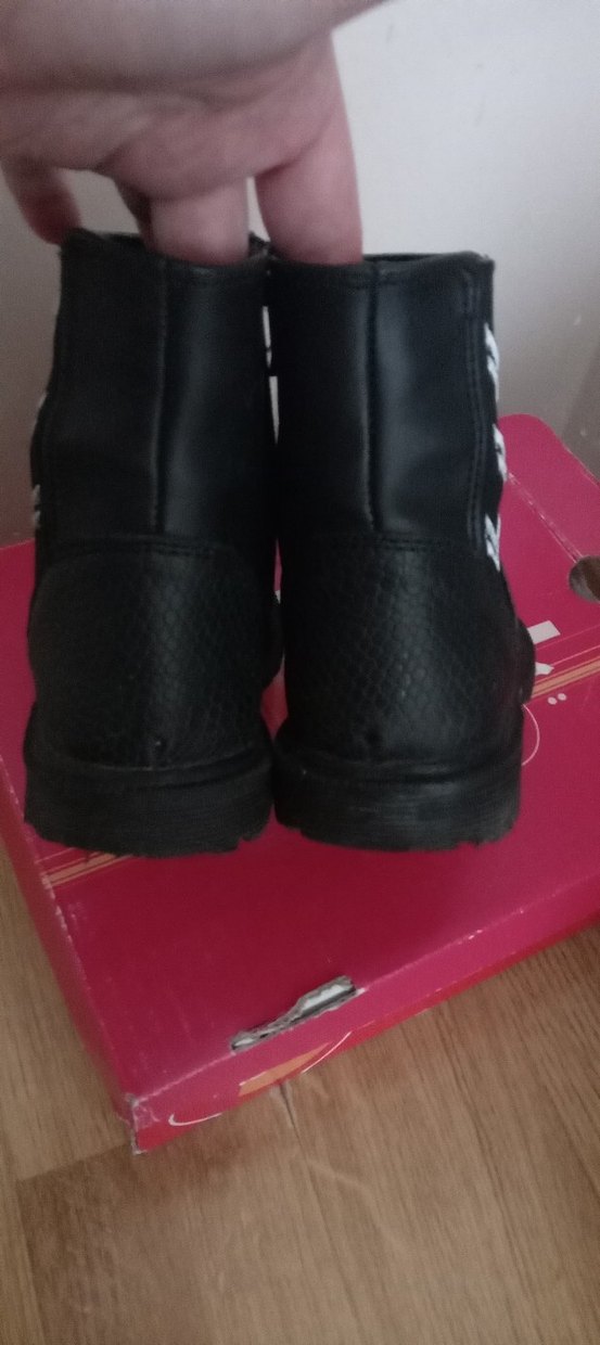 Kız Çocuk Siyah Bot - Görsel 3