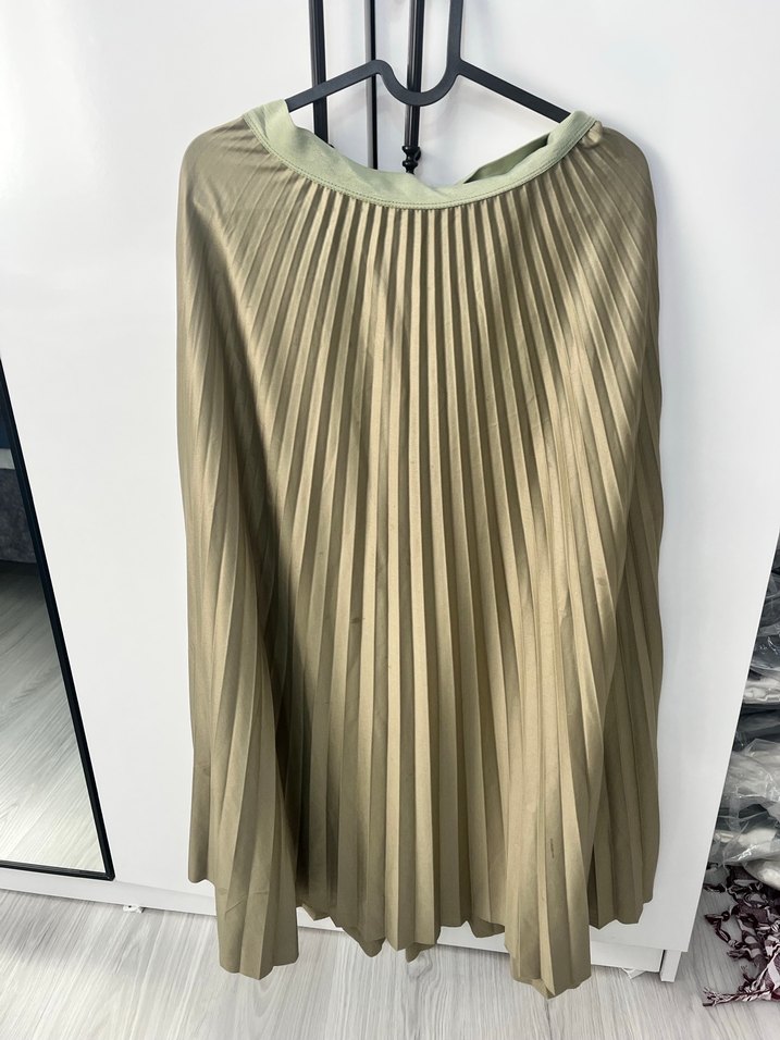 Haki Renk Pilili Uzun Kadın Etek - Görsel 3