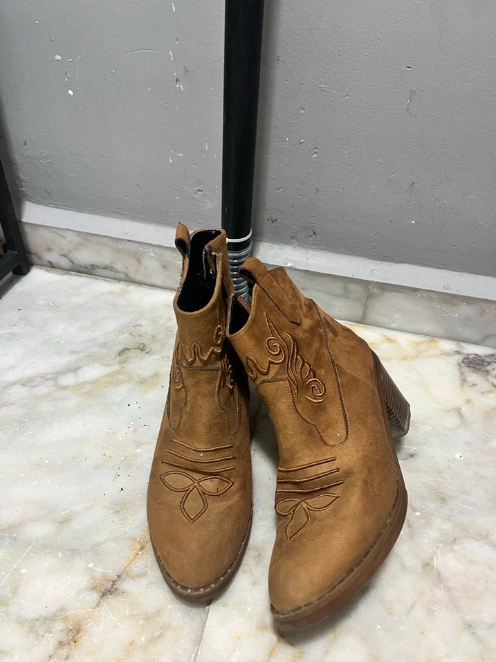 Kahverengi Nakışlı Süet Bohem Kadın Bot - Görsel 2