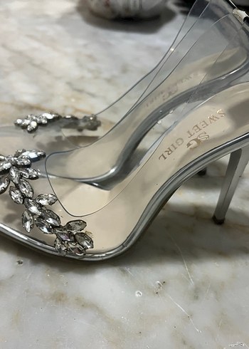 Beyaz Taşlı Şeffaf Yüksek Topuklu Kadın Ayakkabı - Görsel 2