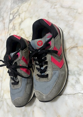 Gri Bağcıklı ve Cırt Cırtlı Kadın Spor Ayakkabı - Görsel 3