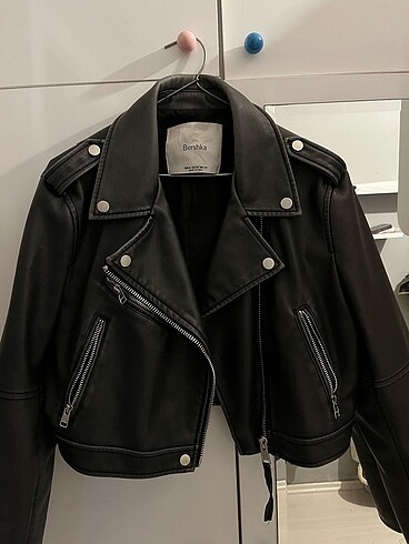 m Beden Bershka deri ceket