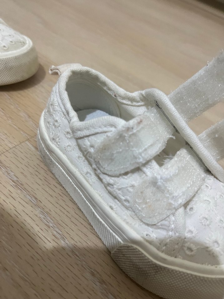 Kız Çocuk Beyaz Nakışlı Cırt Cırtlı Spor Ayakkabı - Görsel 5