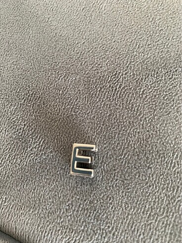 Beden Pandora charm e harfi