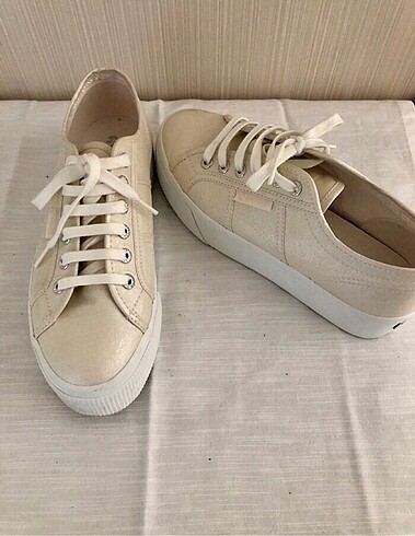 Superga Lame platform sneaker