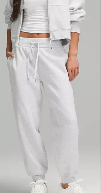 Lululemon eşortman
